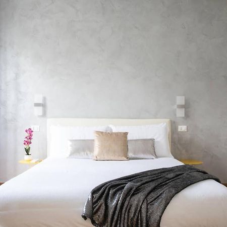 Silver Luxury Jacuzzi Suite Trastevere - Top Collection Rome Exterior photo